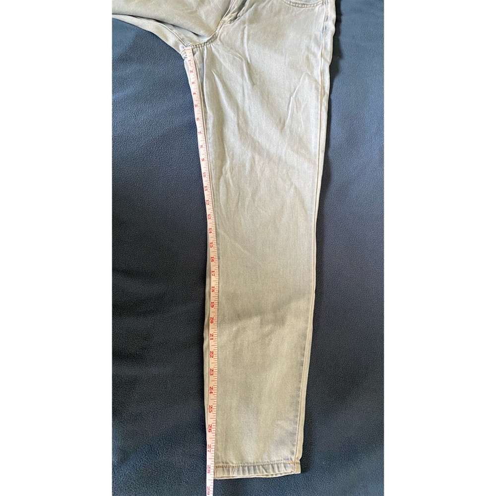 Forever 21 Light Blue Mom Jeans - Picture 9 of 13